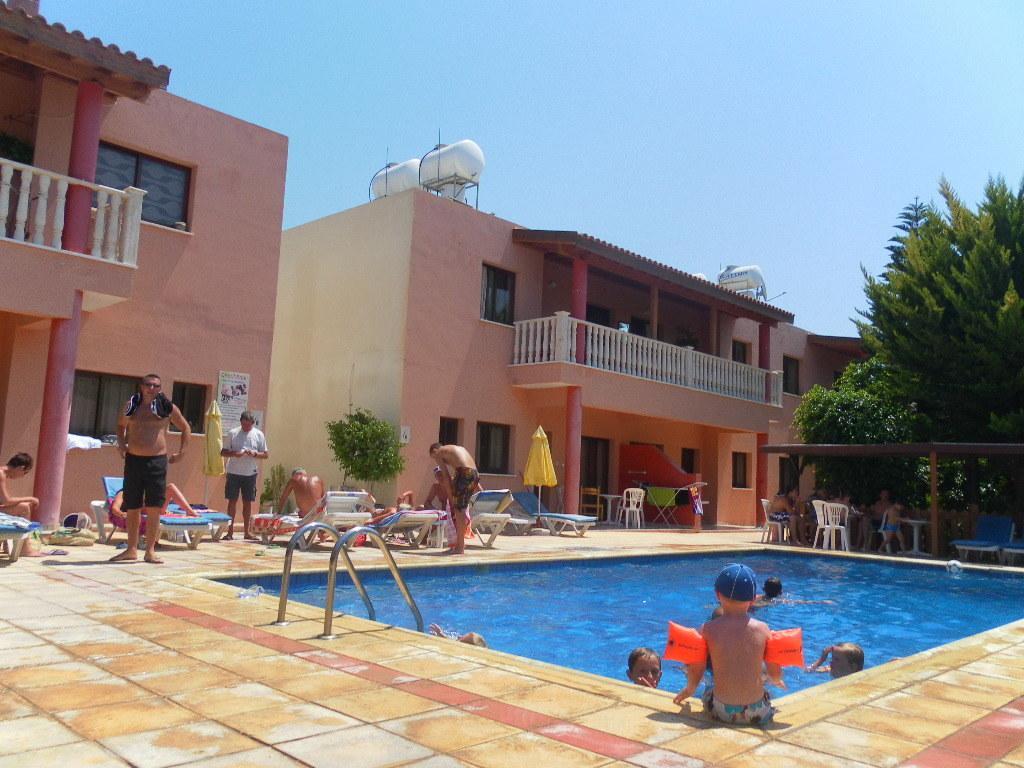 Anastasia Holiday Apartments Klorakas Buitenkant foto
