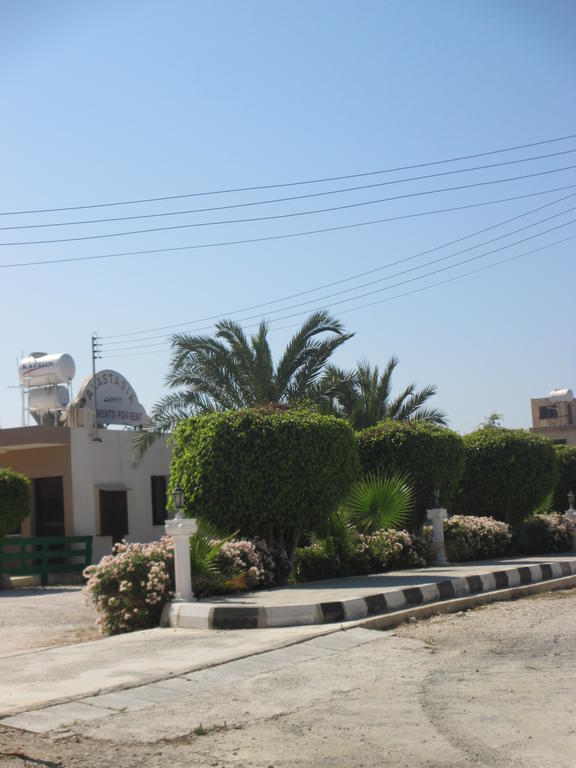Anastasia Holiday Apartments Klorakas Buitenkant foto