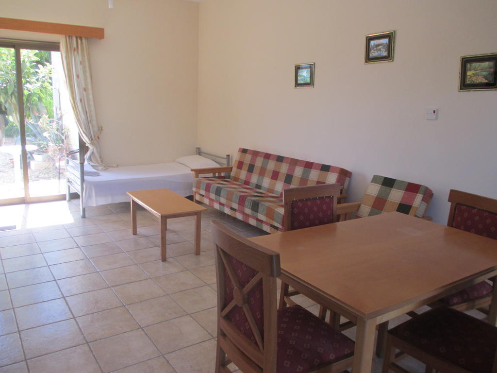 Anastasia Holiday Apartments Klorakas Buitenkant foto
